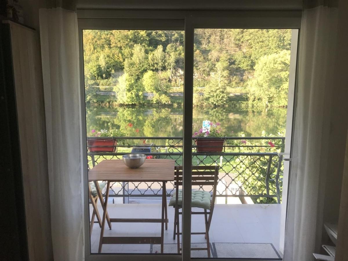 La Rose Sur Meuse Villa Haybes Luaran gambar